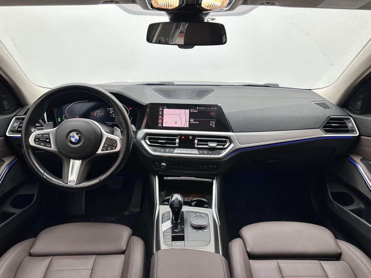 BMW 325Li 2021