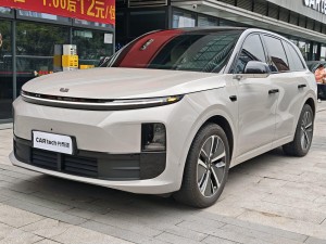 Li Auto L6 2025