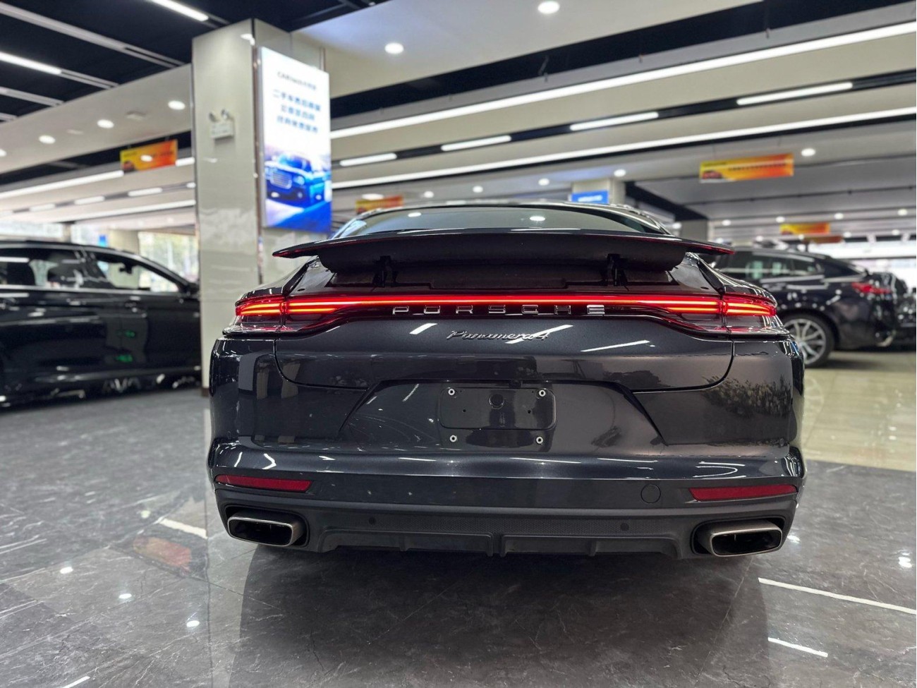 Porsche Panamera 2022
