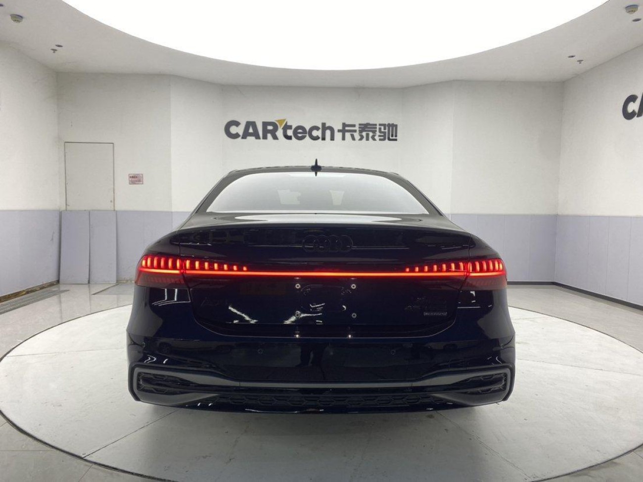 Audi A7L 45 TFSI 2024