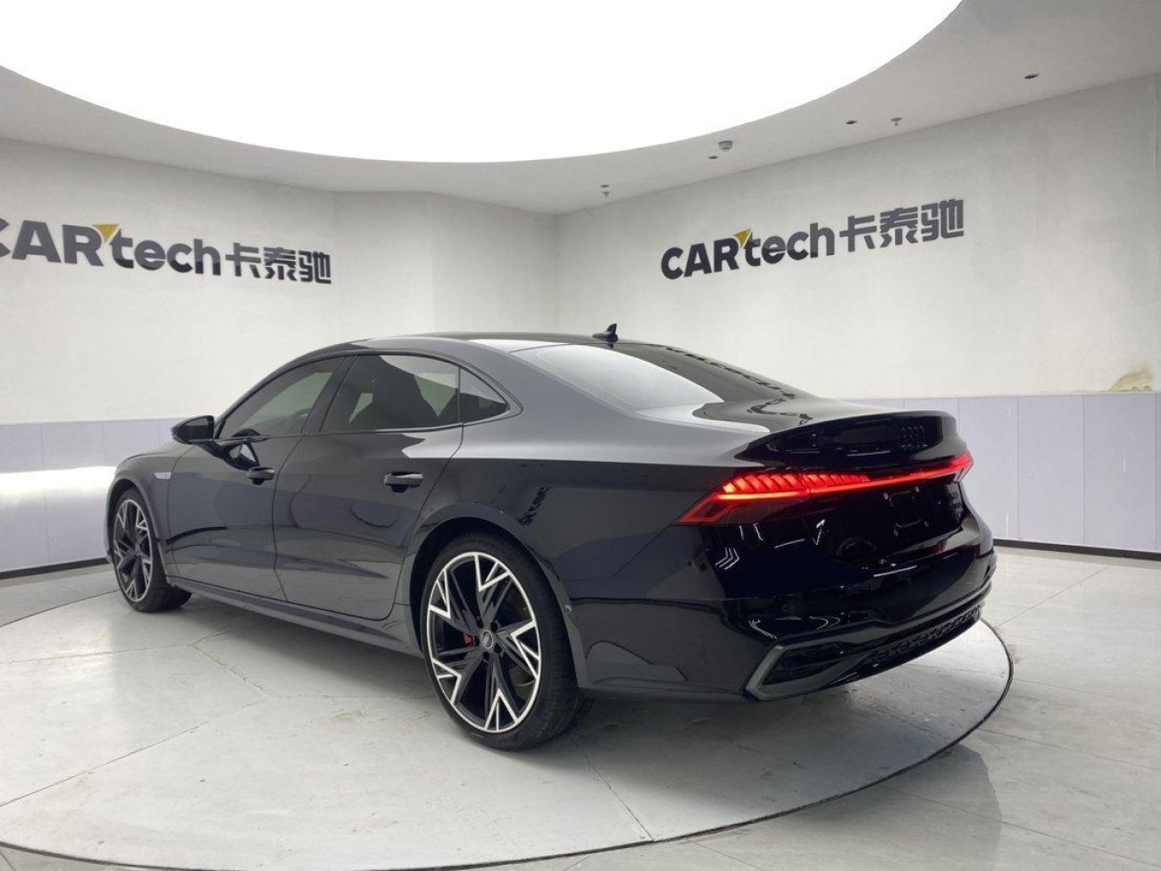 Audi A7L 45 TFSI 2024