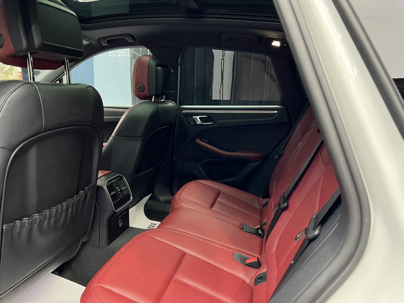 Porsche Macan 2023