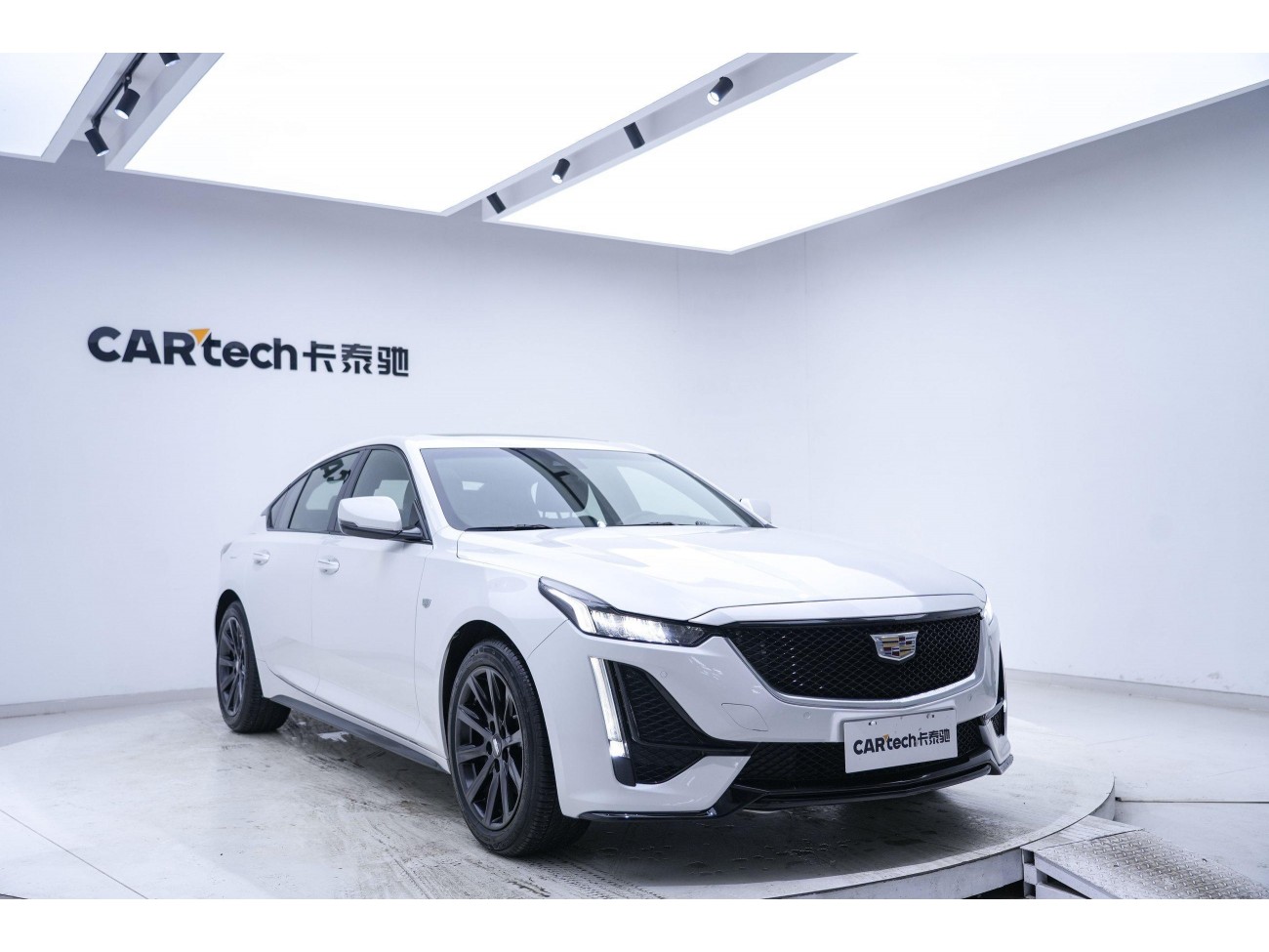 Cadillac CT5 2023