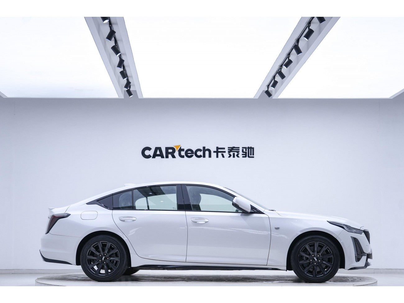Cadillac CT5 2023