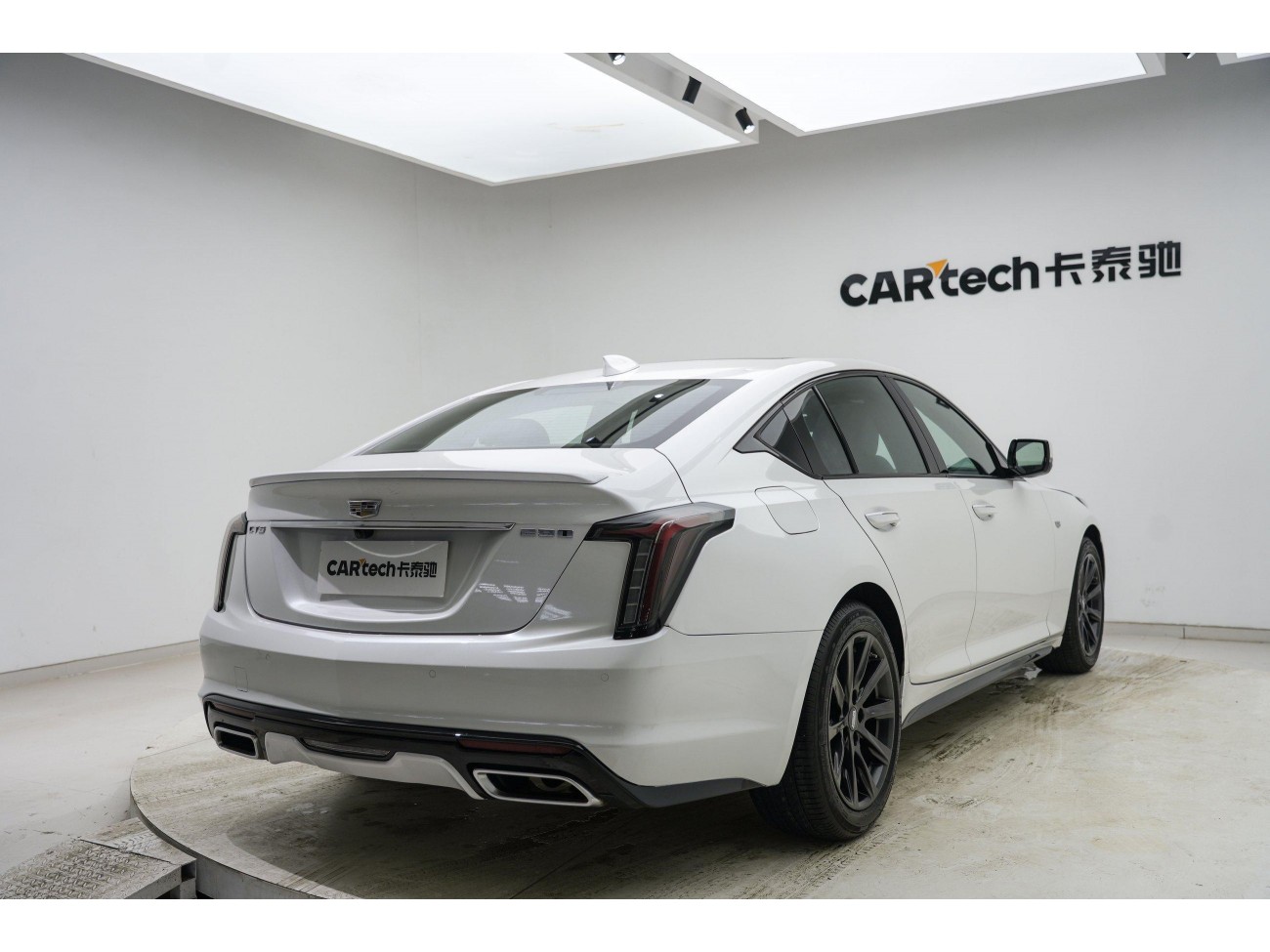 Cadillac CT5 2023