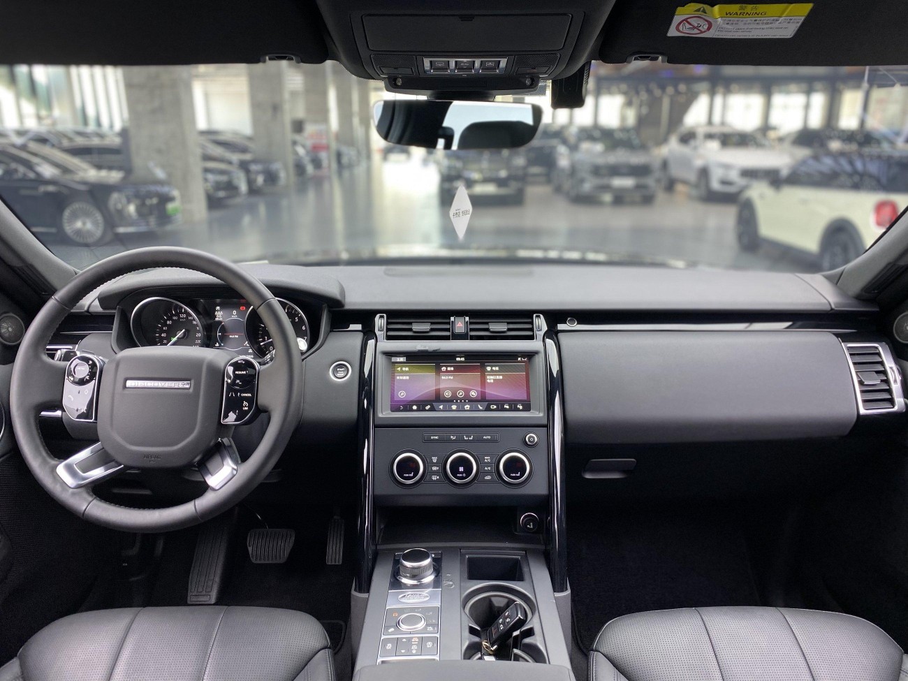 Land Rover Discovery 2019