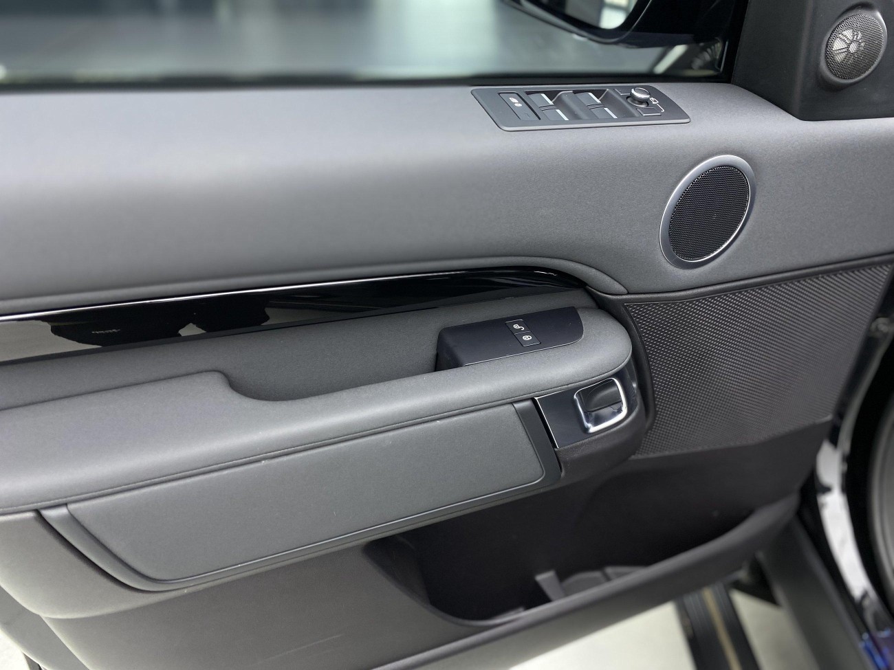 Land Rover Discovery 2019
