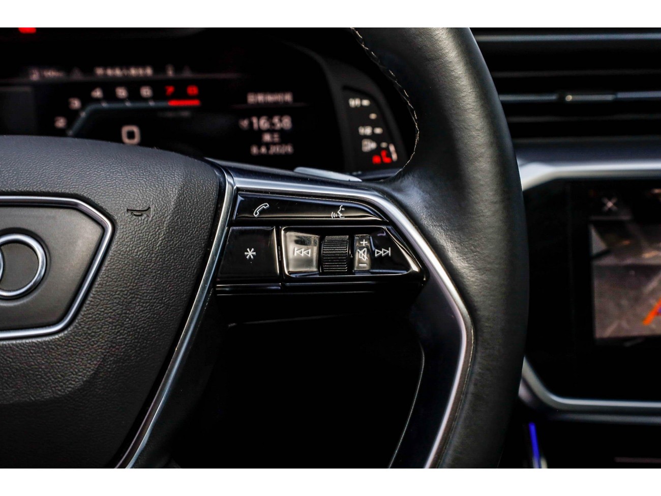 Audi A7L 45 TFSI 2024