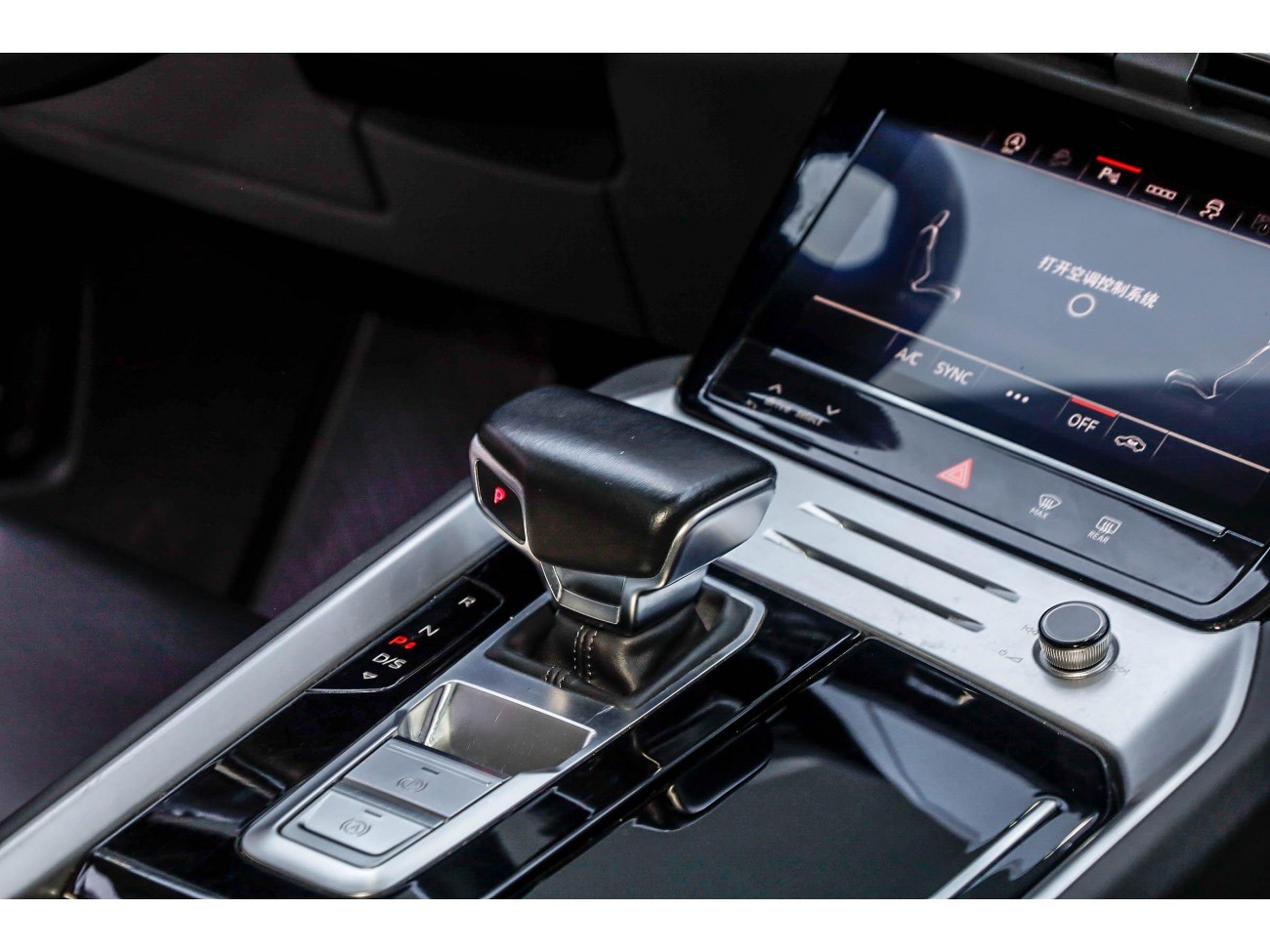 Audi Q6 40 TFSI 2024