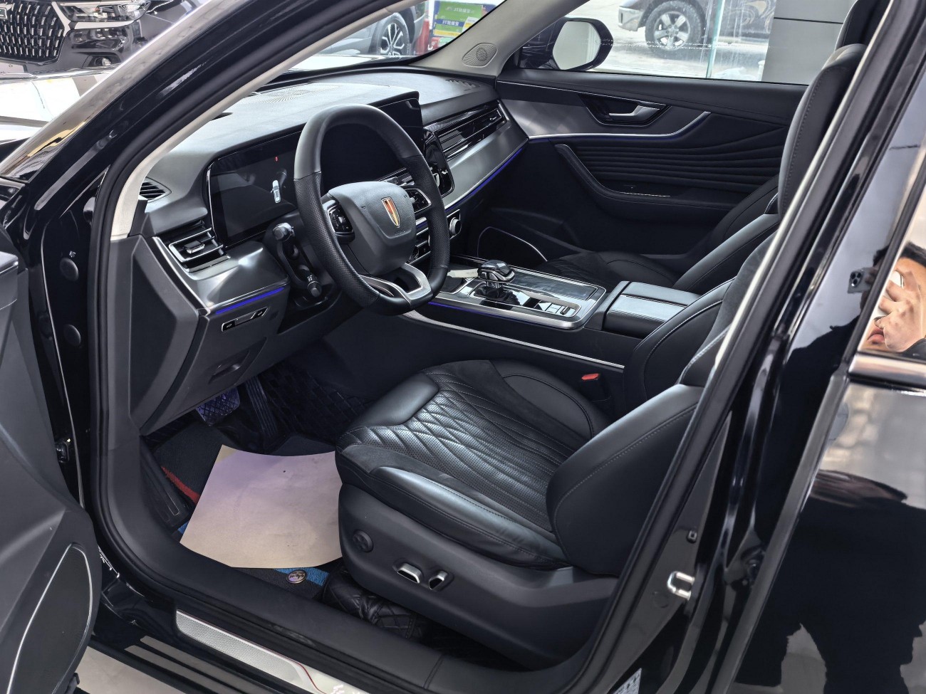 Hongqi HS5 2023