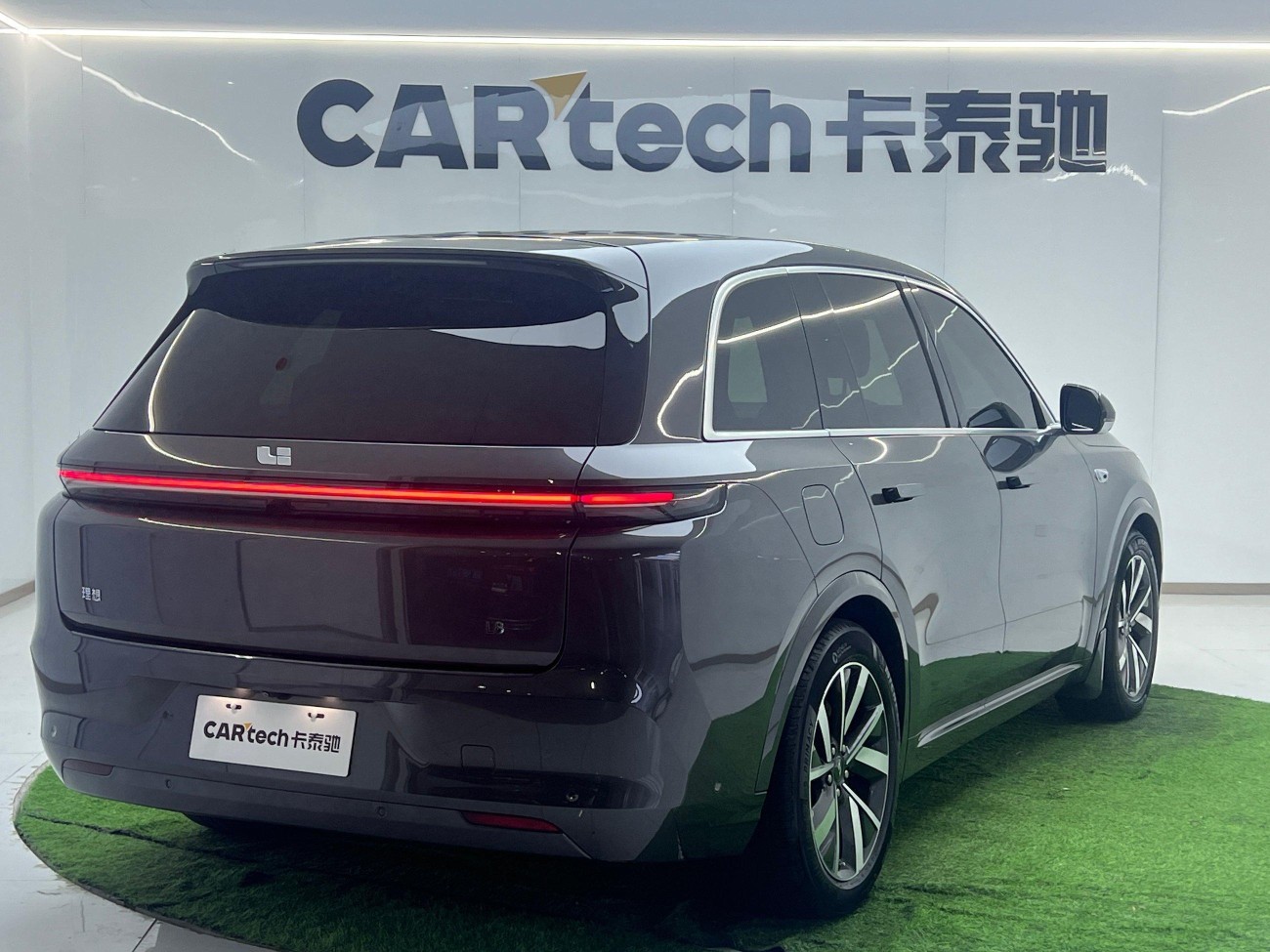 Li Auto L8 2023