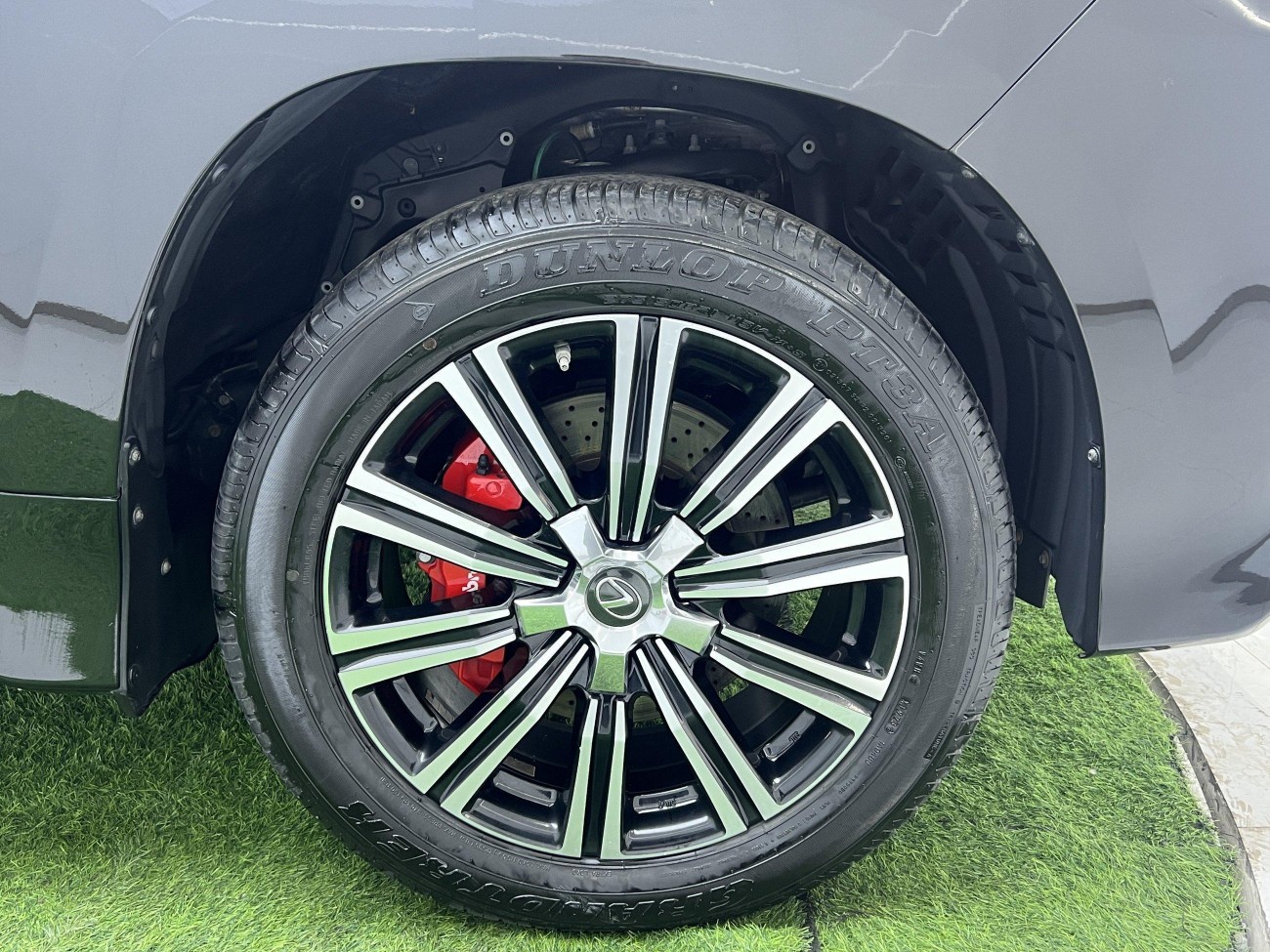 Lexus LX 570 2019