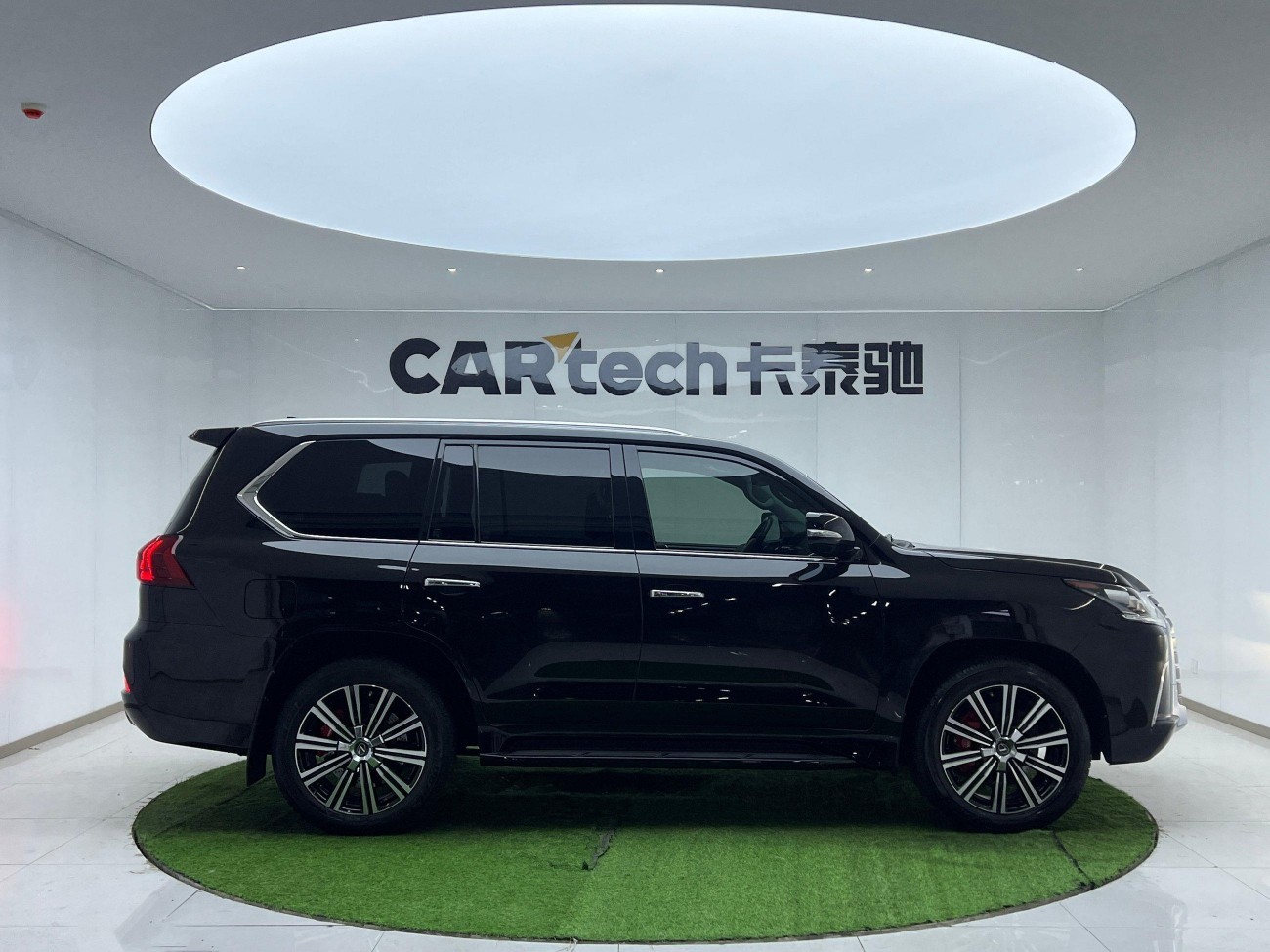 Lexus LX 570 2019