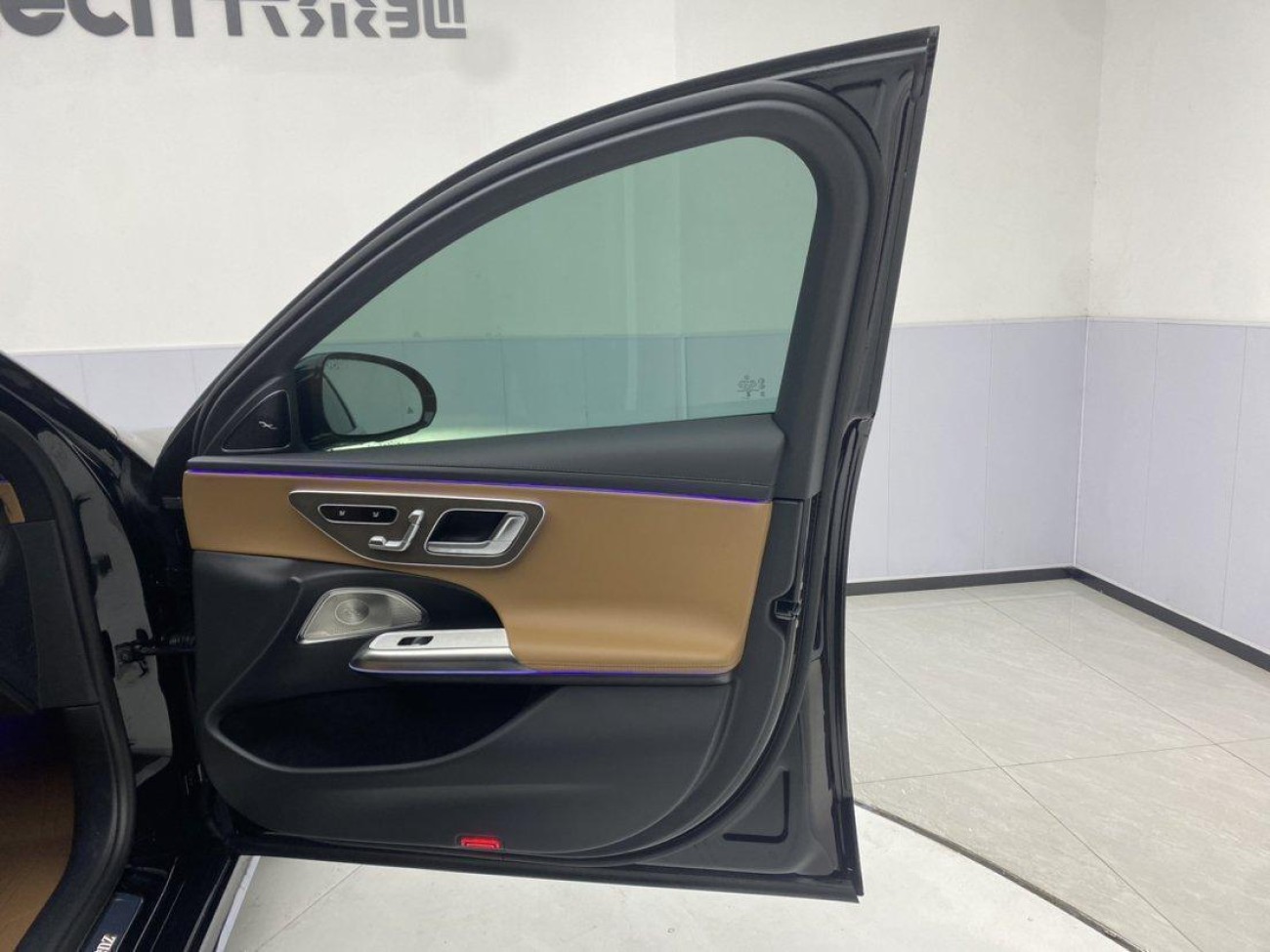 Mercedes-Benz E 300 L 2026