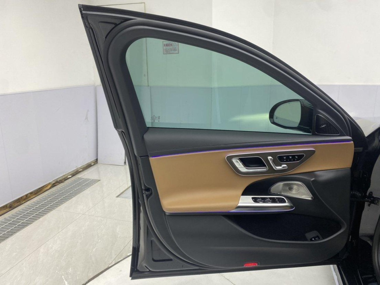 Mercedes-Benz E 300 L 2026