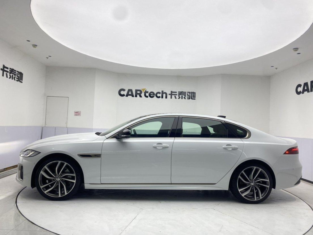 Jaguar XFL 2024