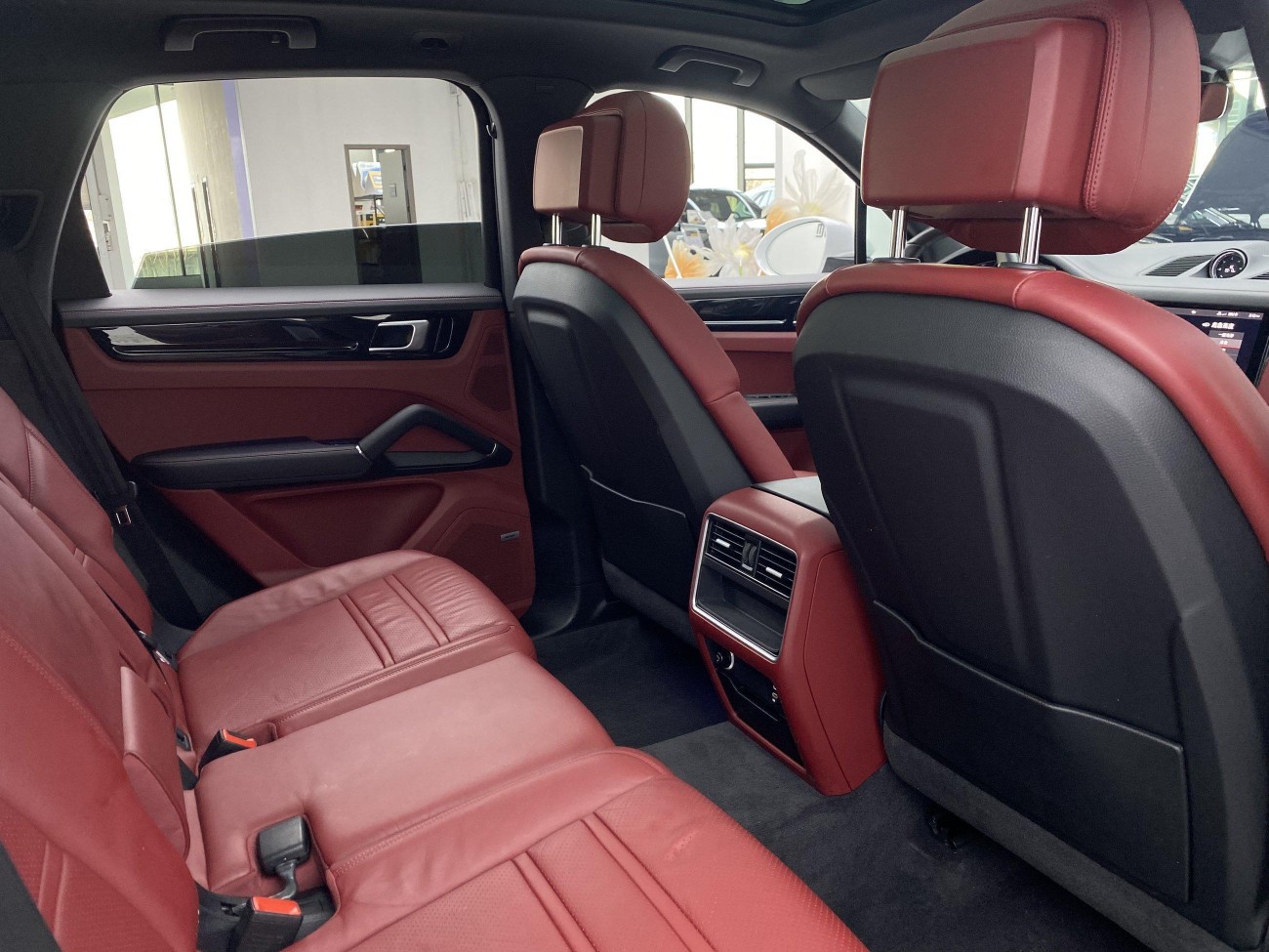Porsche Cayenne 2021