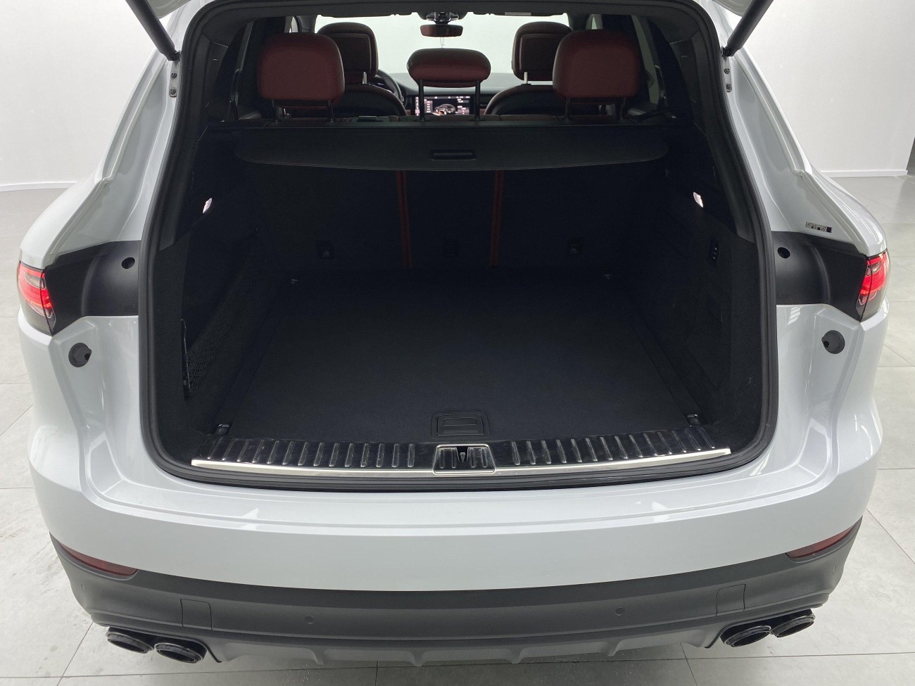 Porsche Cayenne 2021
