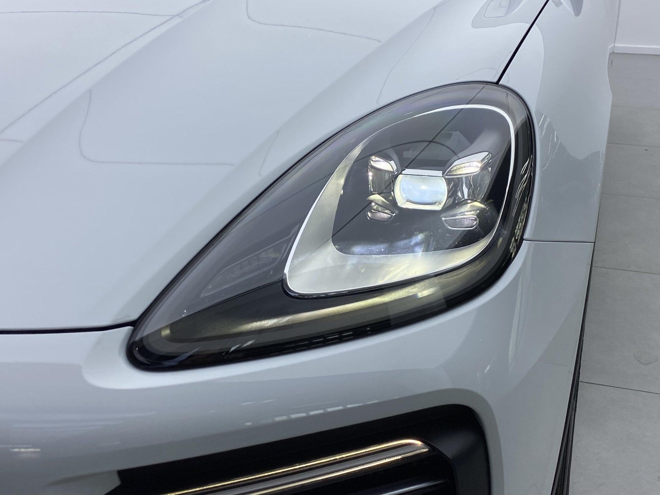 Porsche Cayenne 2021