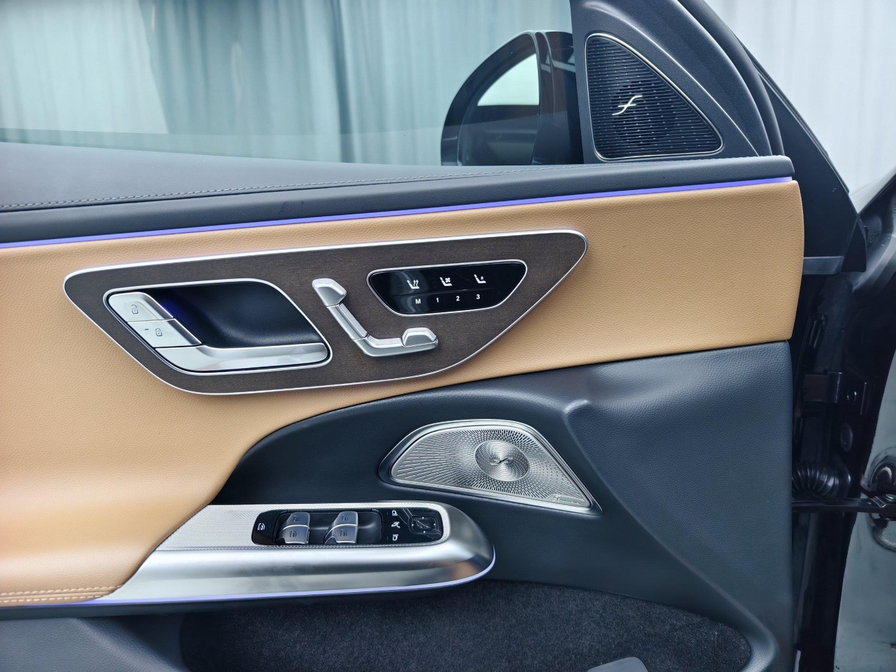 Mercedes-Benz E 300 L 2025