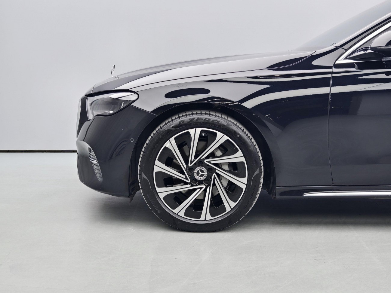 Mercedes-Benz E 300 L 2025