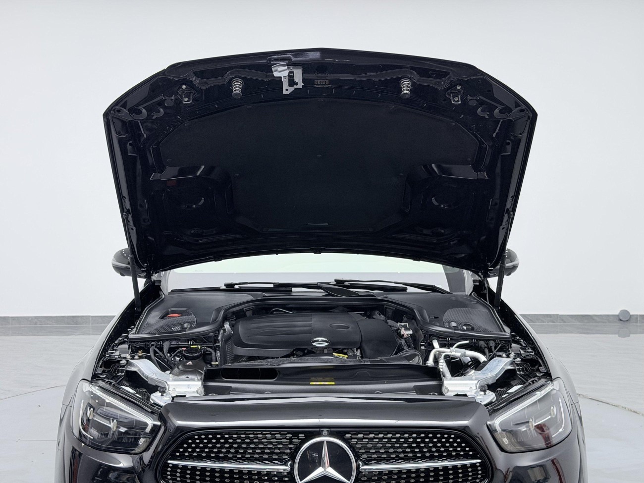 Mercedes-Benz E 300 L 2022