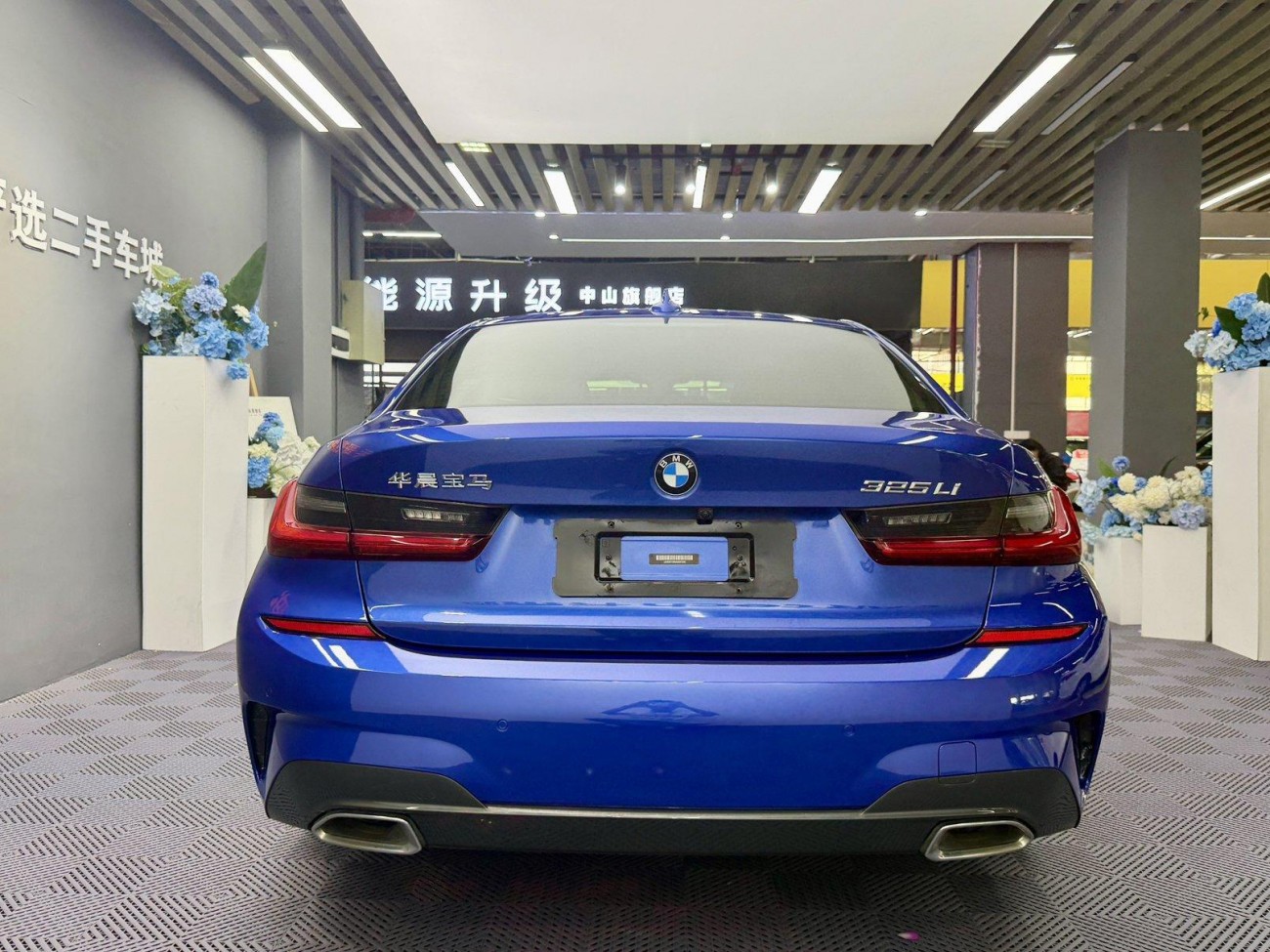 BMW 325Li 2021