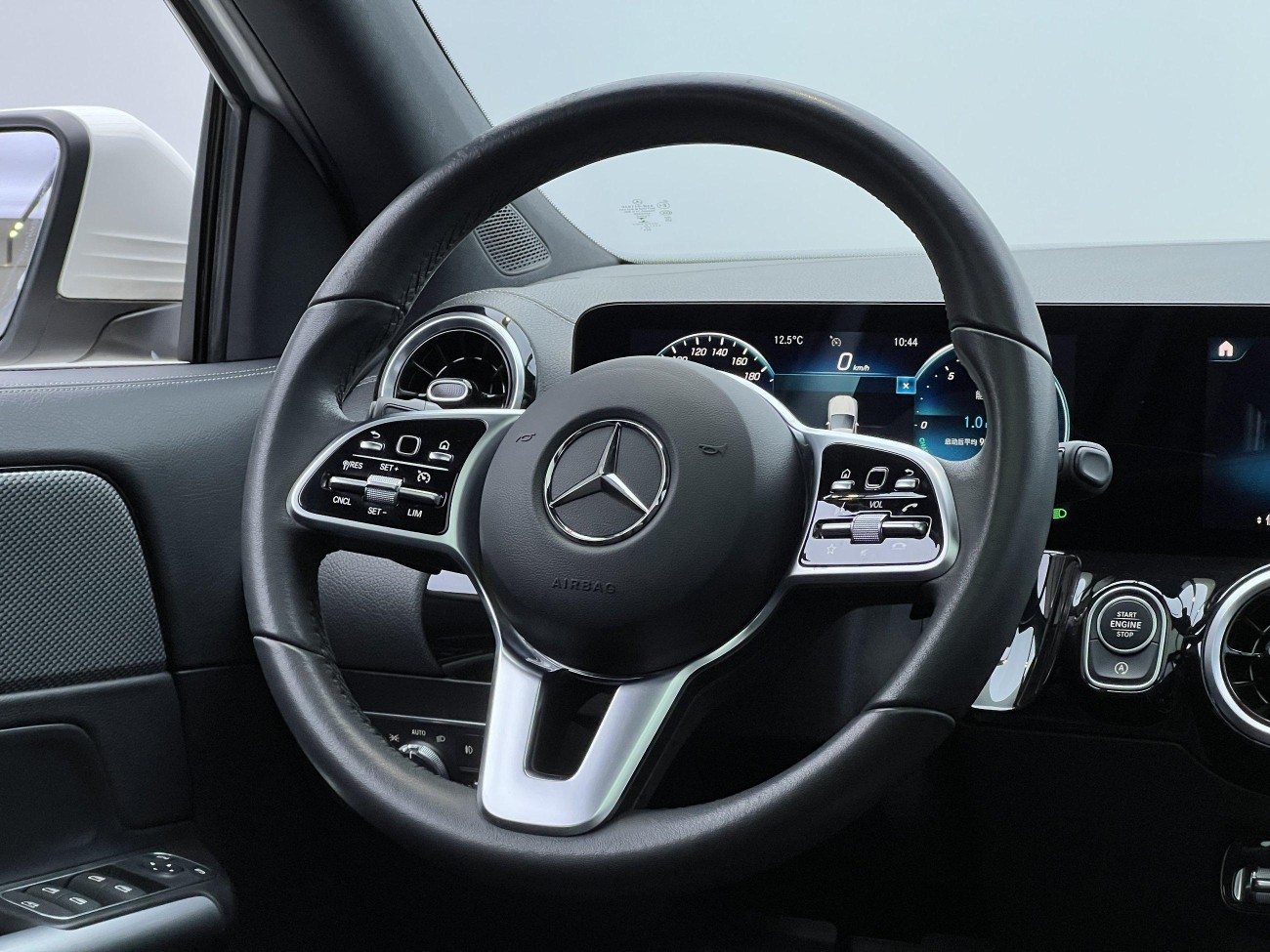 Mercedes-Benz GLA 200 2022