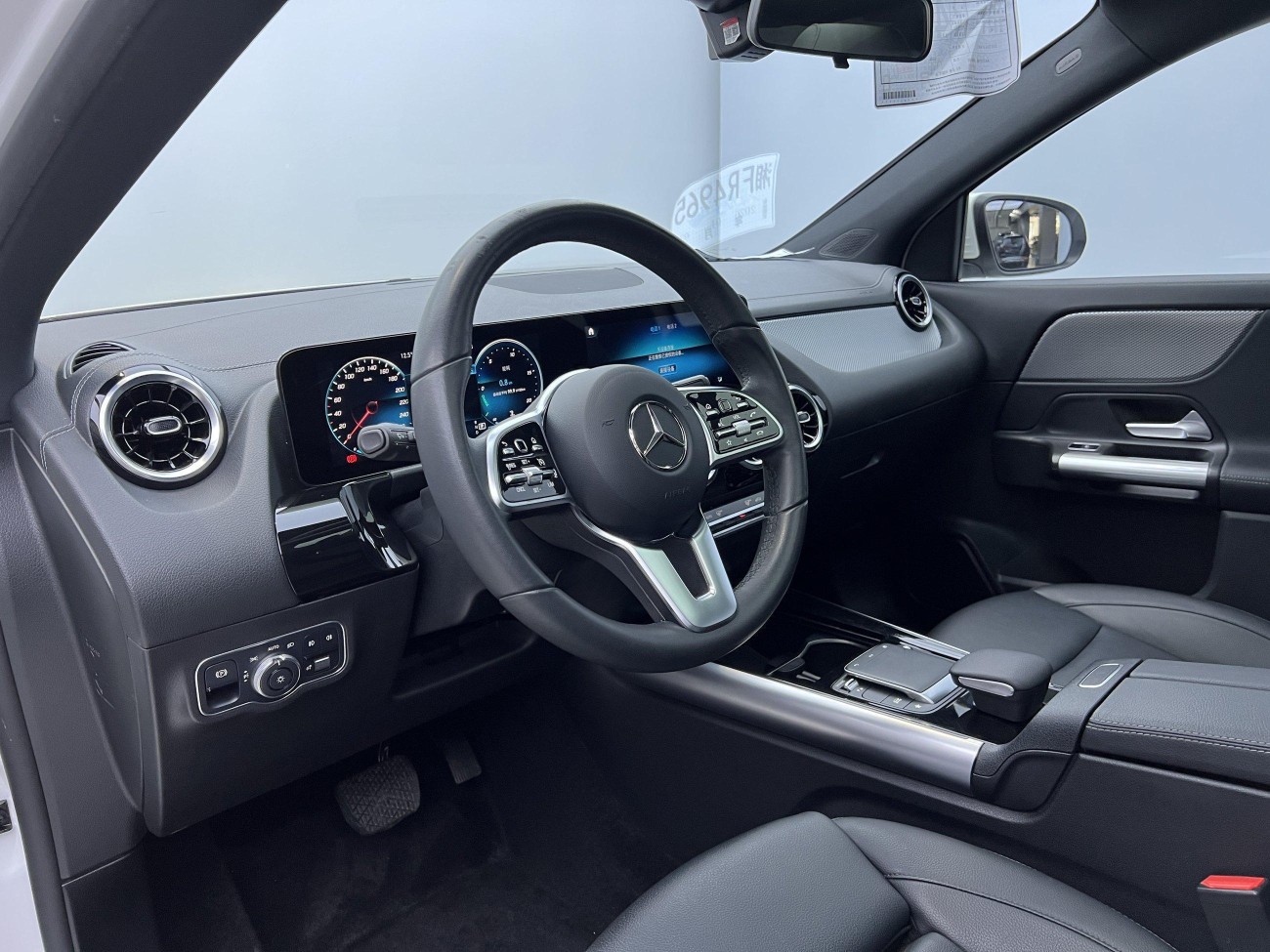 Mercedes-Benz GLA 200 2022