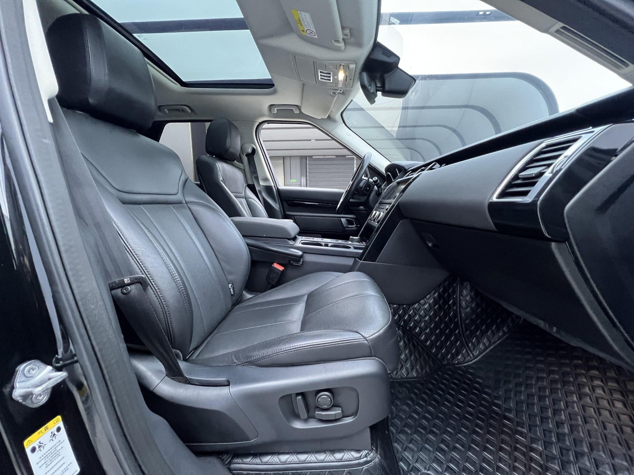 Land Rover Discovery 2018