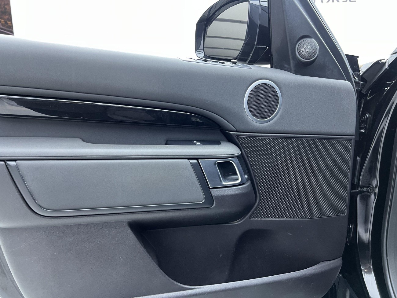 Land Rover Discovery 2018