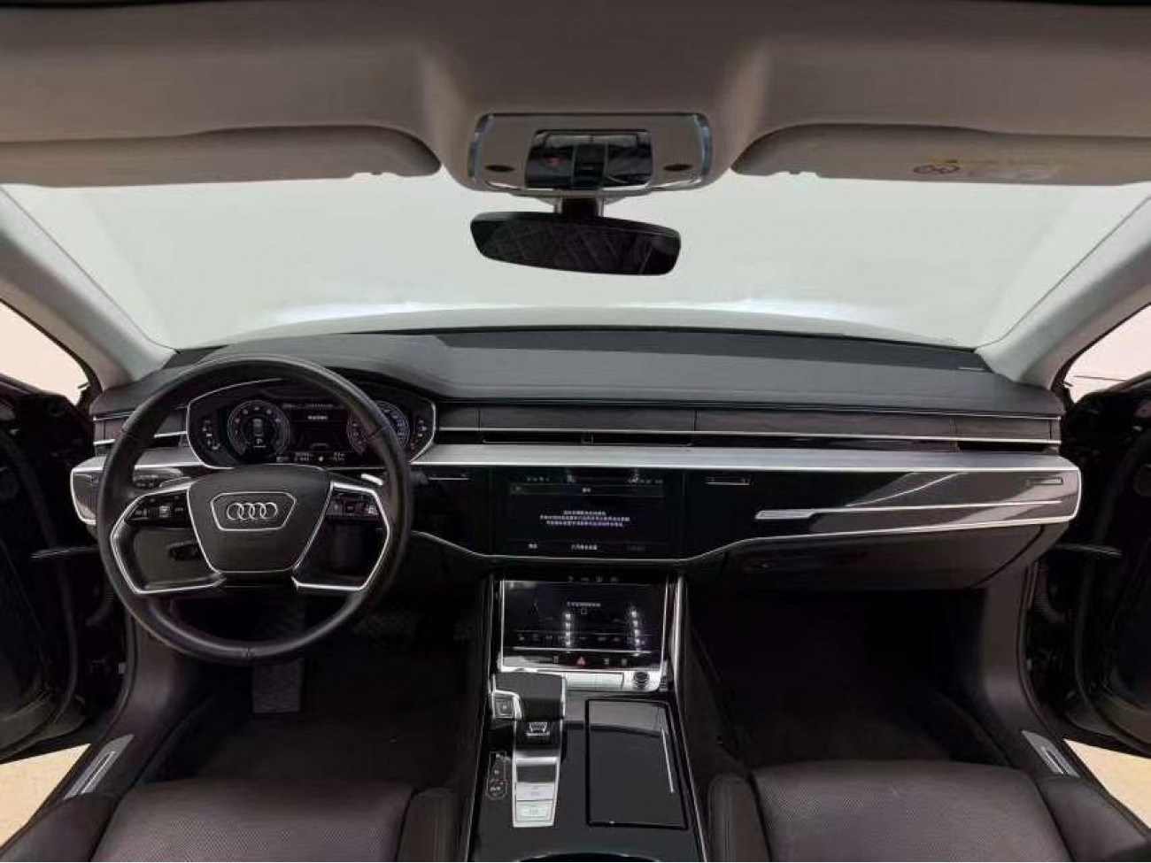 Audi A8L 50 TFSI 2022