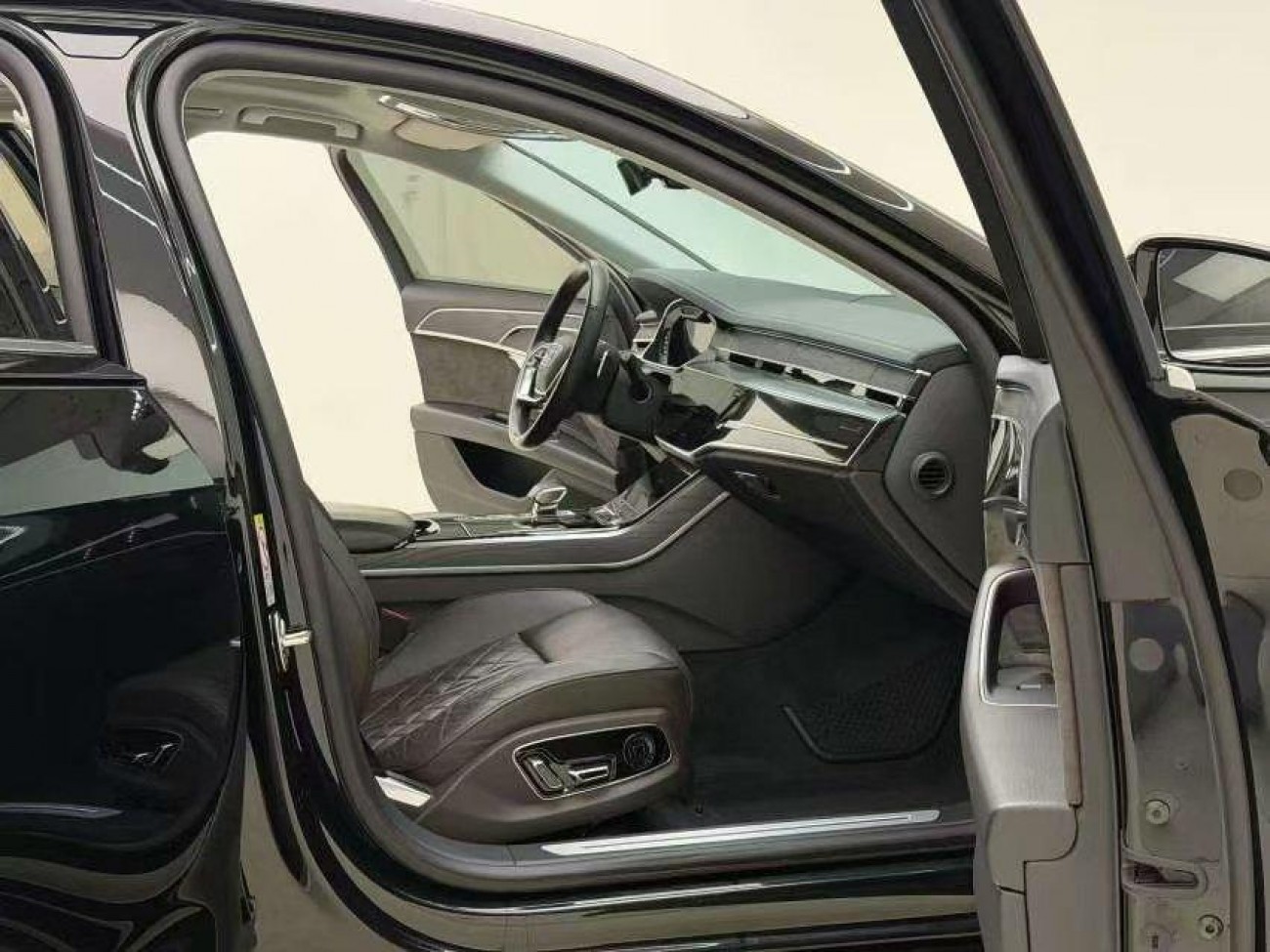 Audi A8L 50 TFSI 2022