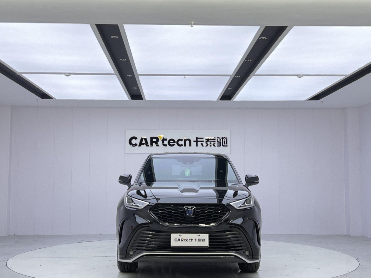 Toyota Crown 2024