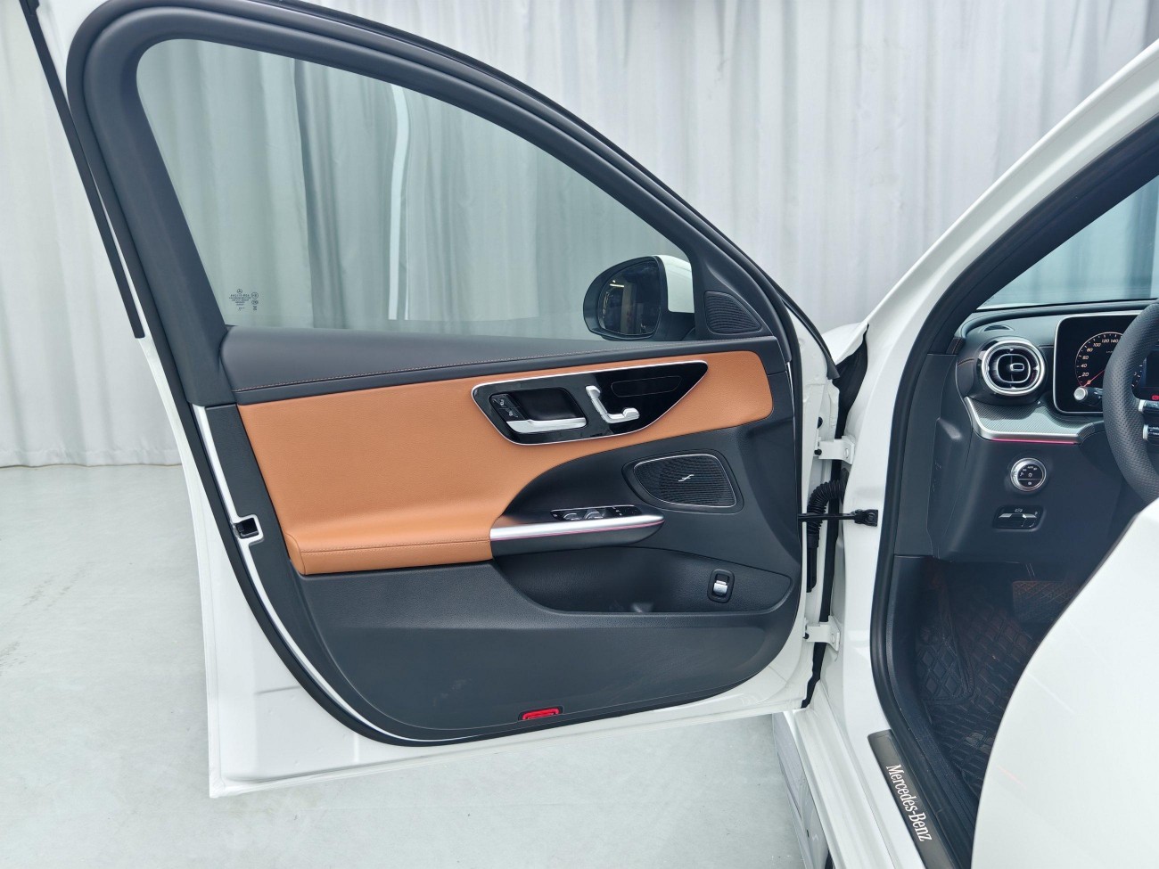 Mercedes-Benz C 260 L 2023