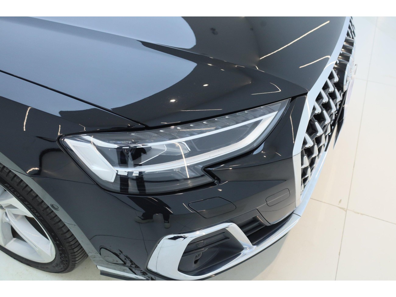 Audi A8L 50 TFSI 2023