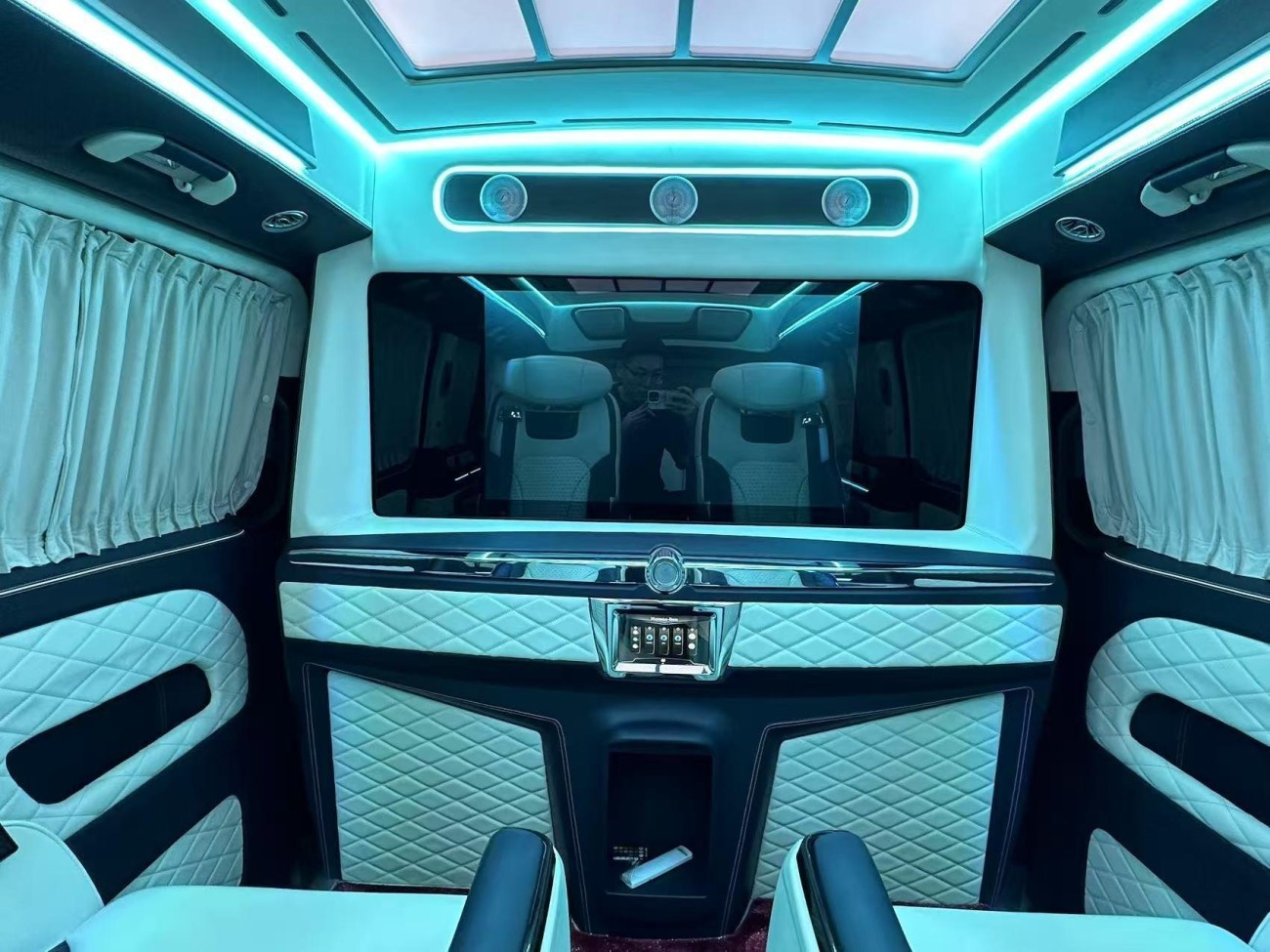 Mercedes-Benz 2023 2023