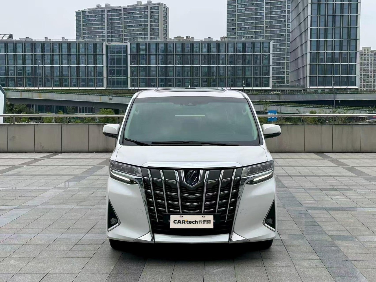Toyota Alphard 2022
