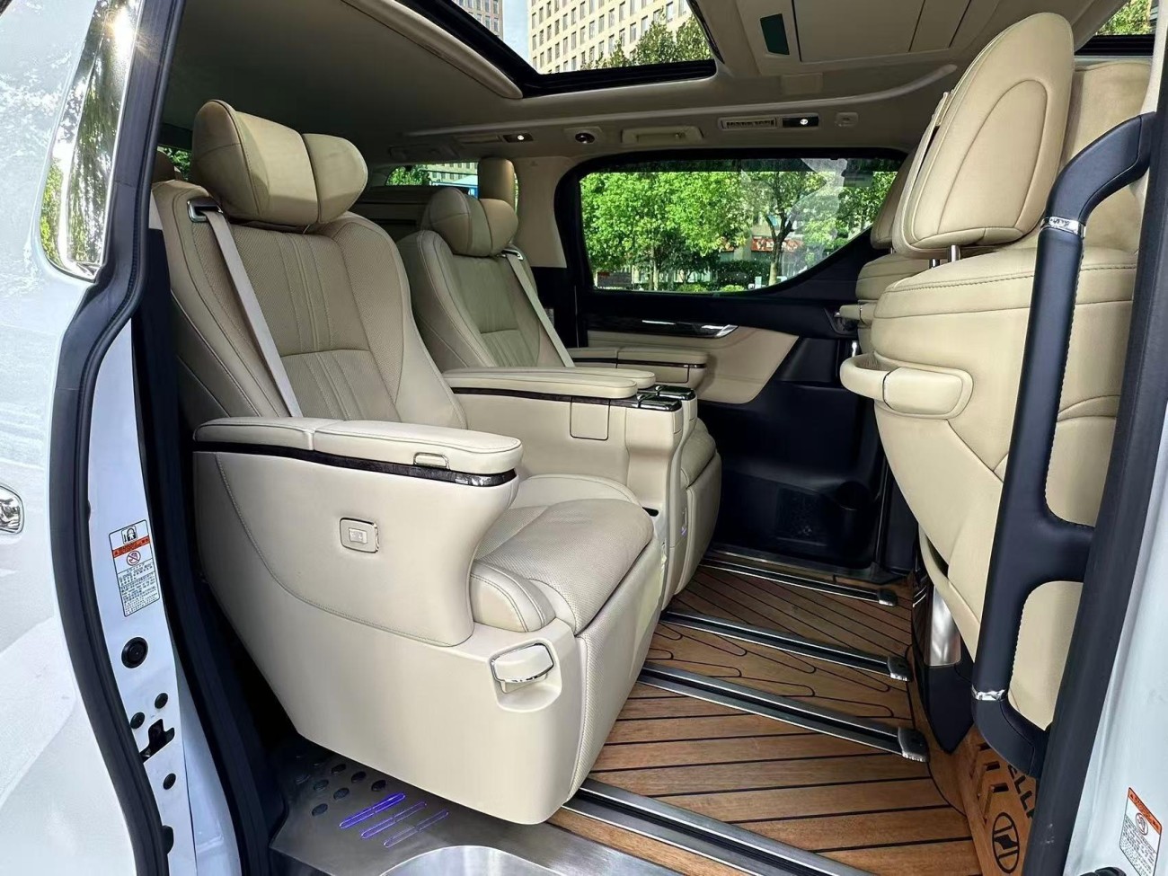 Toyota Vellfire 2022