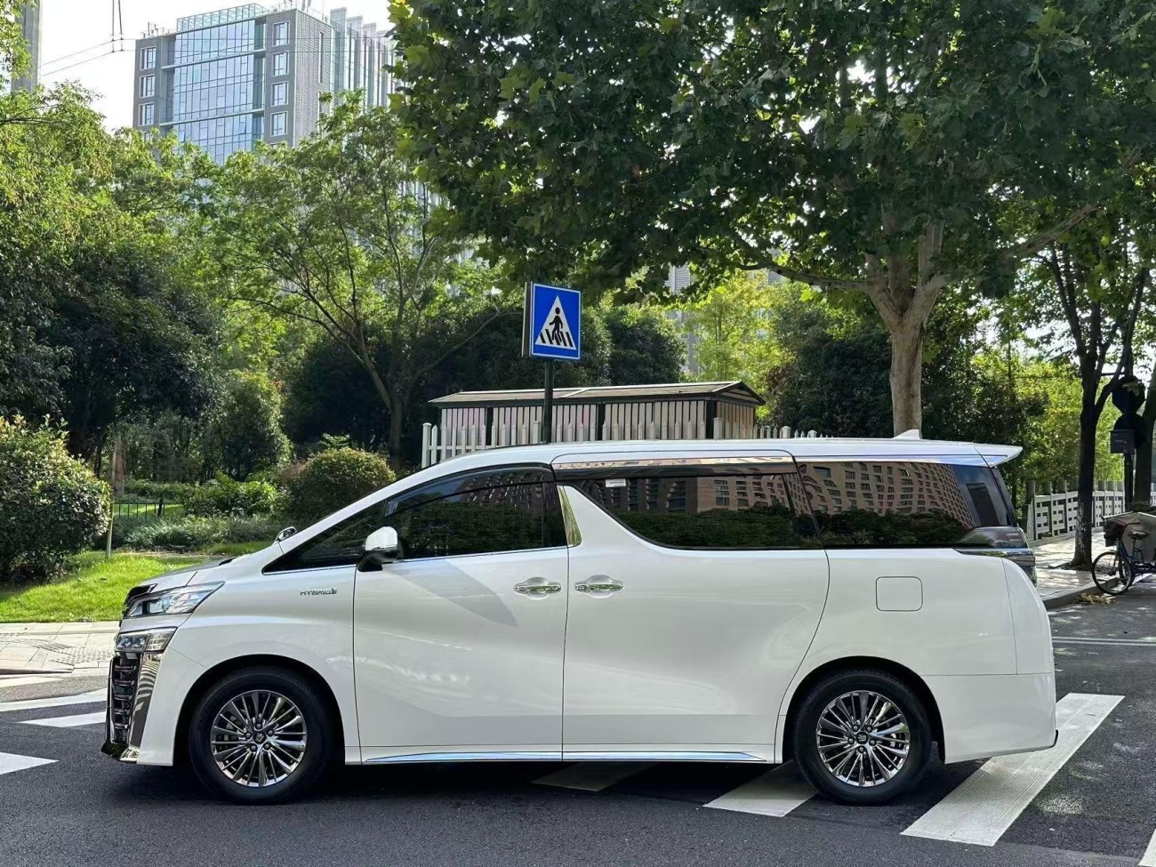 Toyota Vellfire 2022