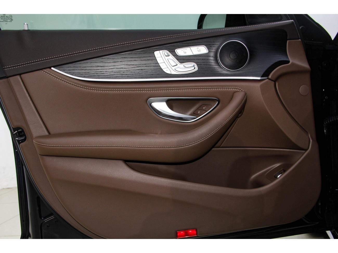 Mercedes-Benz E 300 L 2023