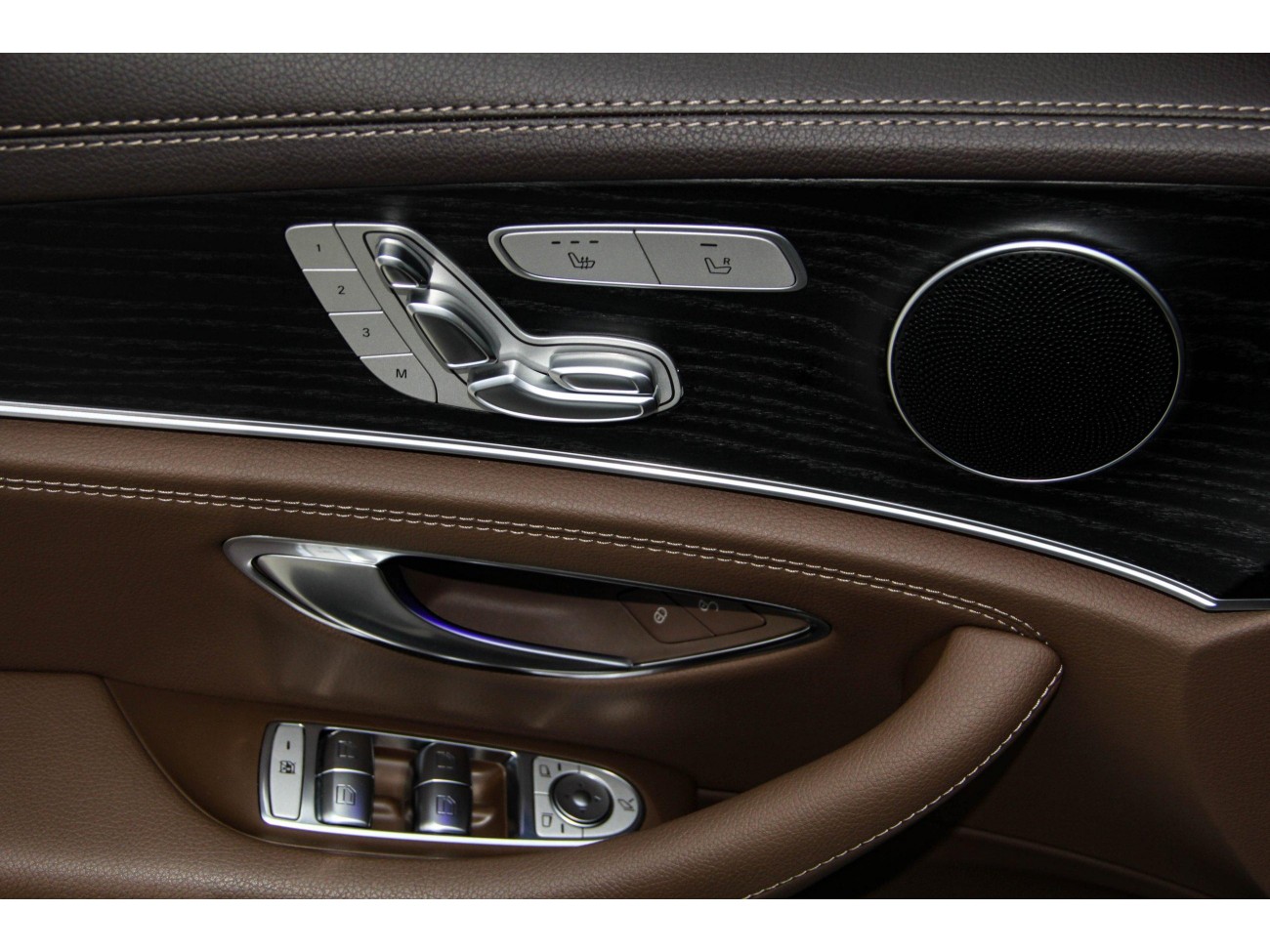 Mercedes-Benz E 300 L 2023
