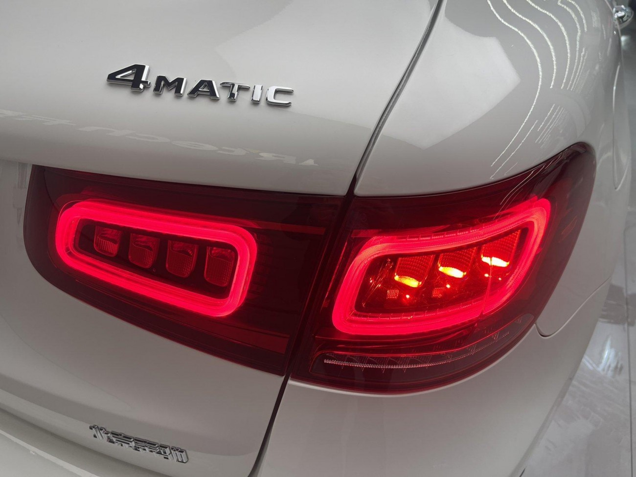 Mercedes-Benz GLC 260 L 2022