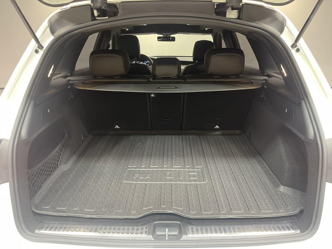 Mercedes-Benz GLC 260 L 2022