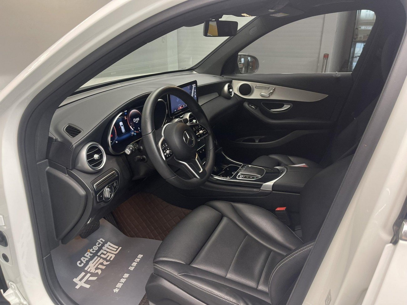 Mercedes-Benz GLC 260 L 2022