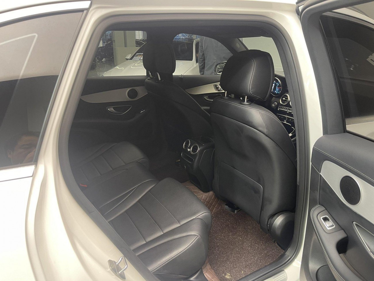 Mercedes-Benz GLC 260 L 2022