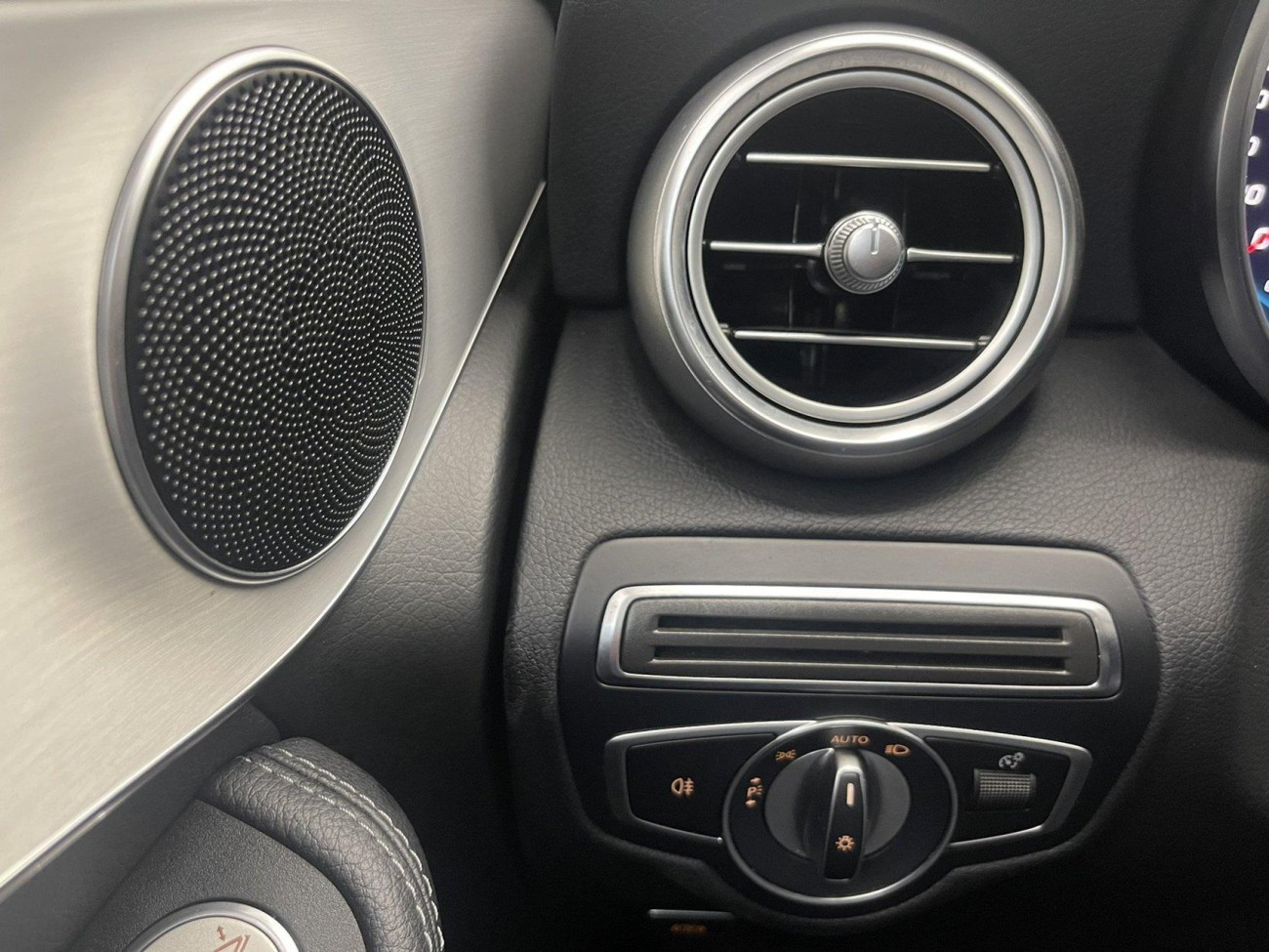 Mercedes-Benz GLC 260 L 2022