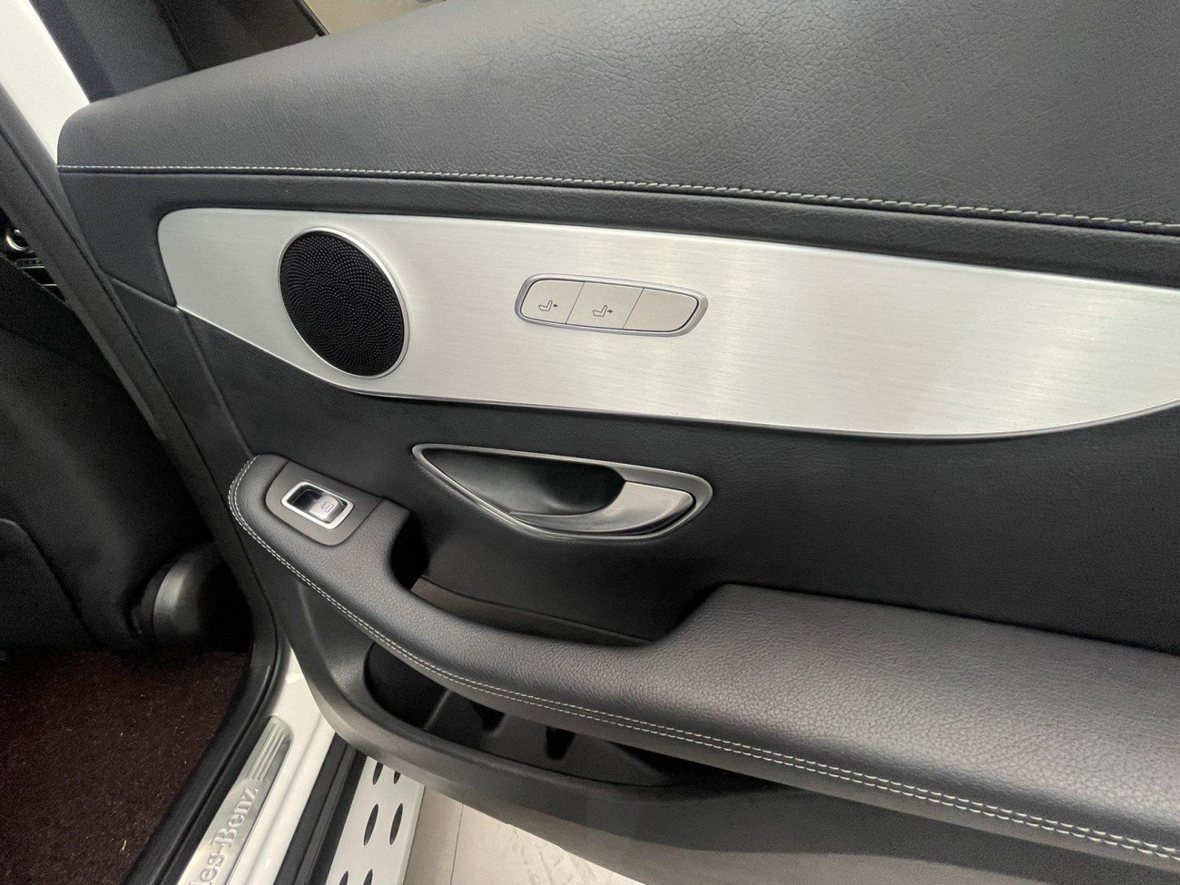 Mercedes-Benz GLC 260 L 2022