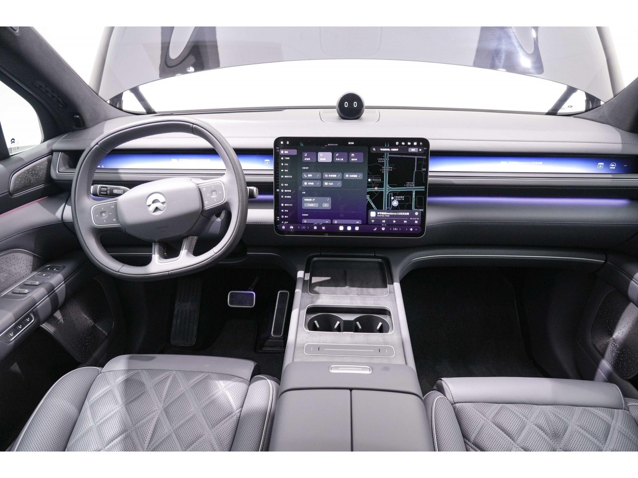 NIO ES8 2025
