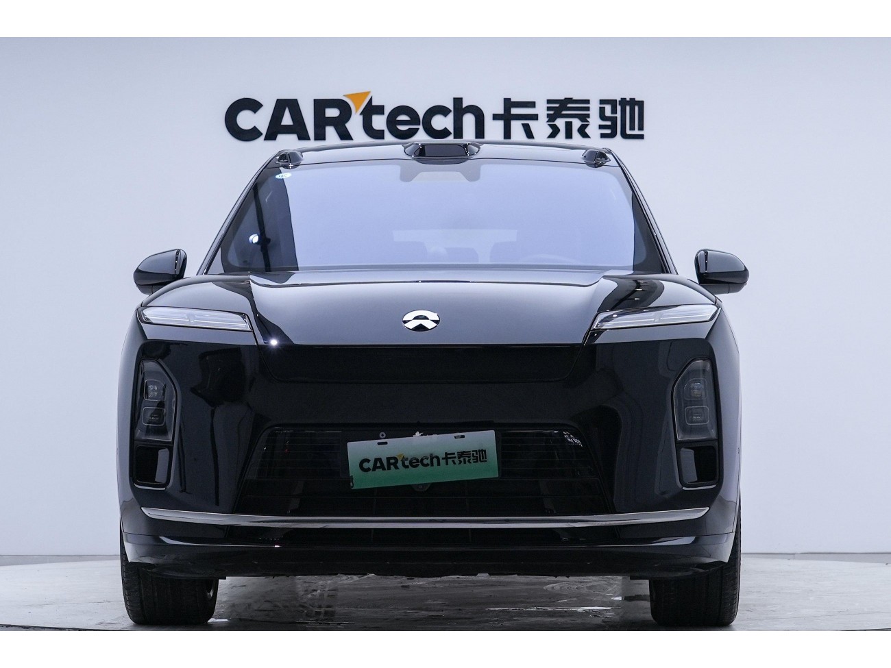 NIO ES8 2025